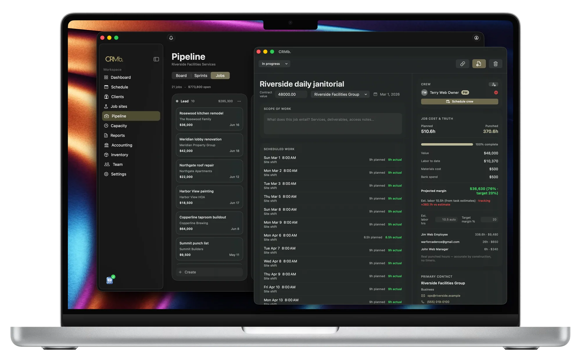 CRMb job showing planned versus real hours and live margin